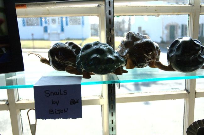 Local crafts are available inside. 