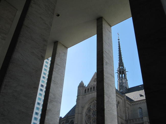 Grace Cathedral from the Freemason Lodge across the street
