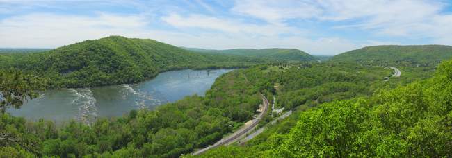 Weverton Cliff, midday