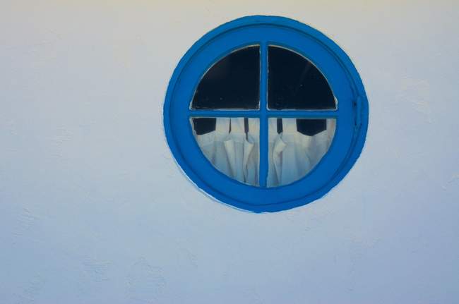 Condo porthole