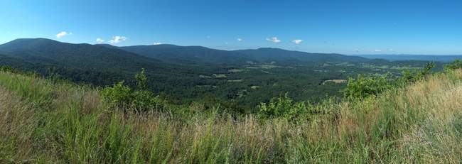 Gooney Manor Overlook (1920ft, E)