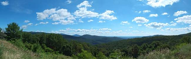 Thornton Hollow Overlook (2460ft, W)