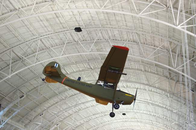 One side has tons of planes on cables and the other side doesn't