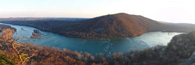 The view from Weverton Cliffs.