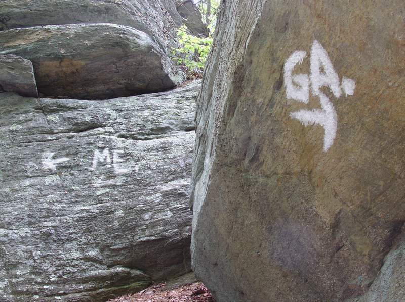 Southern and northern pointers amongst the rocks